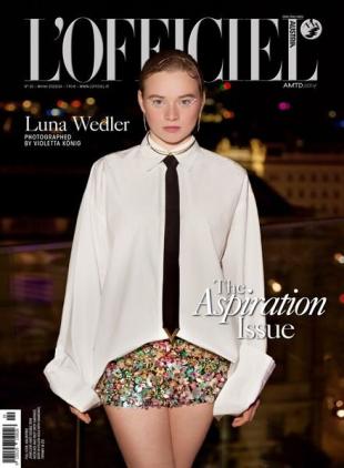 L'Officiel Austria English Edition - Winter 2023-2024